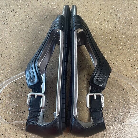 Calvin Klein "Brianne" Flat T-Strap Sandals sz 7.5 - Picture 3 of 9